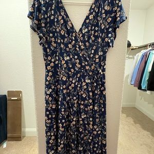 Kaileigh women’s floral navy dress